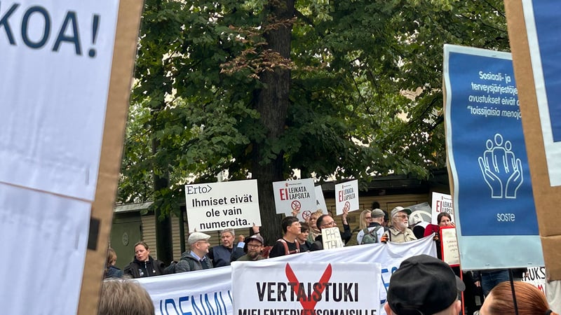 Järjestöjen uusi giljotiinileikkaus peruttiin, kaaos edelleen näköpiirissä